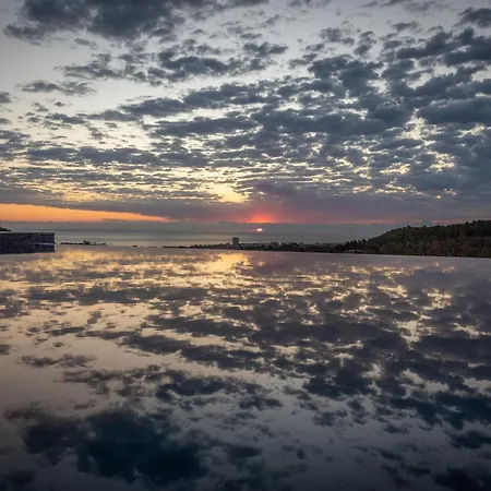 Amanecer By Abahana Luxe Villa *
